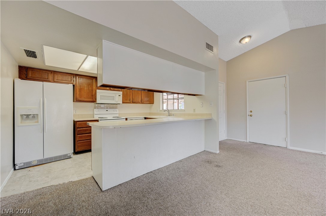 Photo 10 of 31, 2856 Belleza Lane