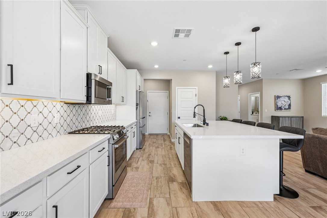 Photo 16 of 72, 194 Viento Ridge Street
