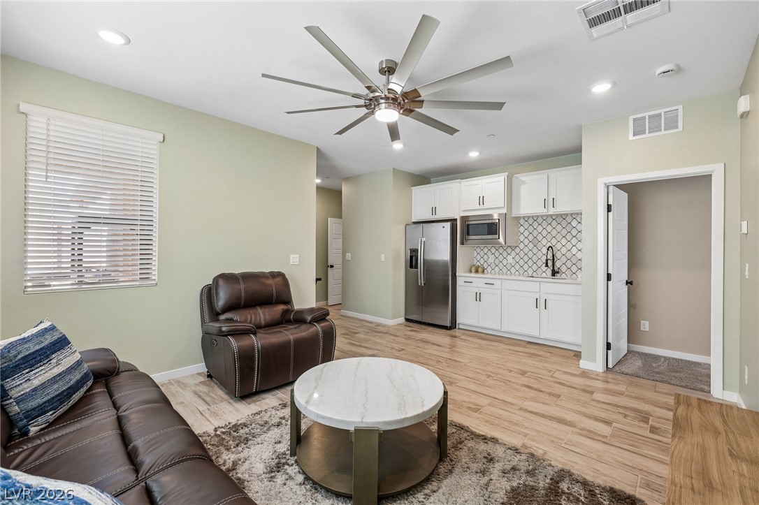Photo 20 of 72, 194 Viento Ridge Street