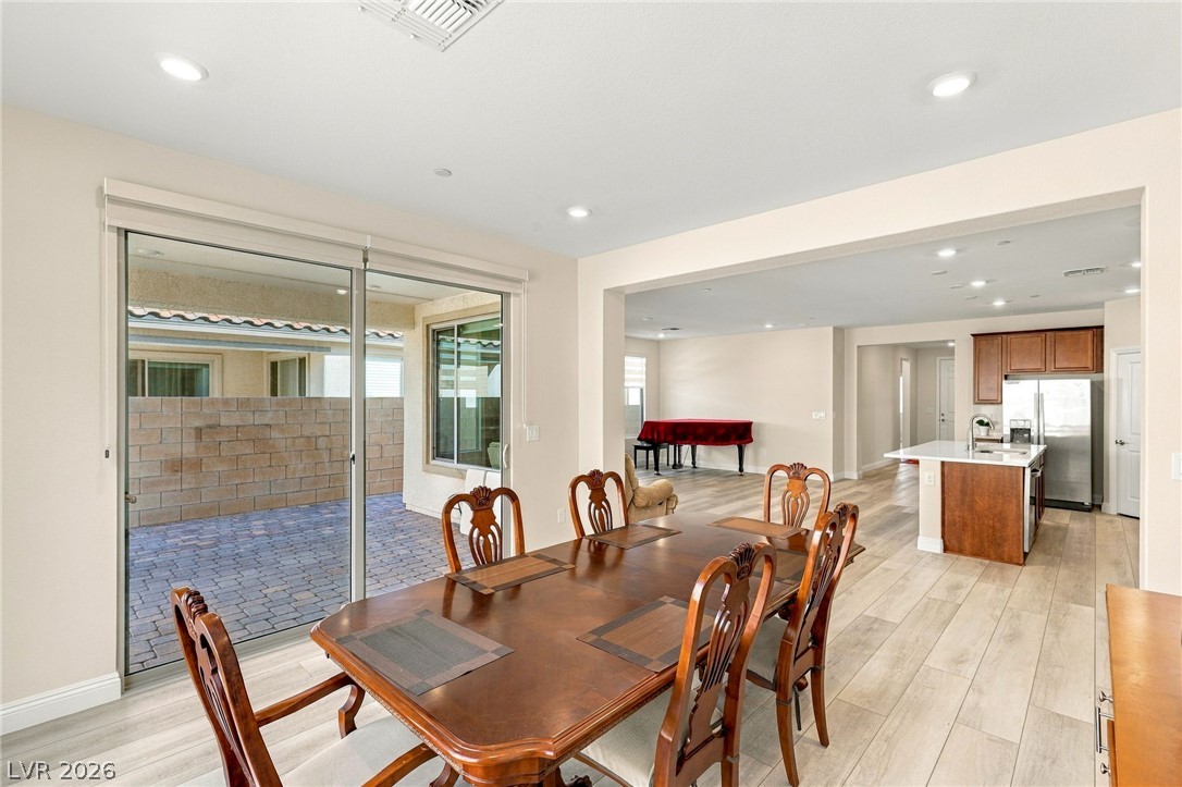 Photo 18 of 43, 10984 Harlowe Grove Court