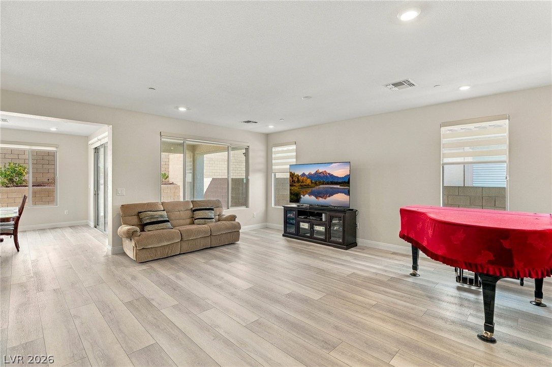 Photo 6 of 43, 10984 Harlowe Grove Court