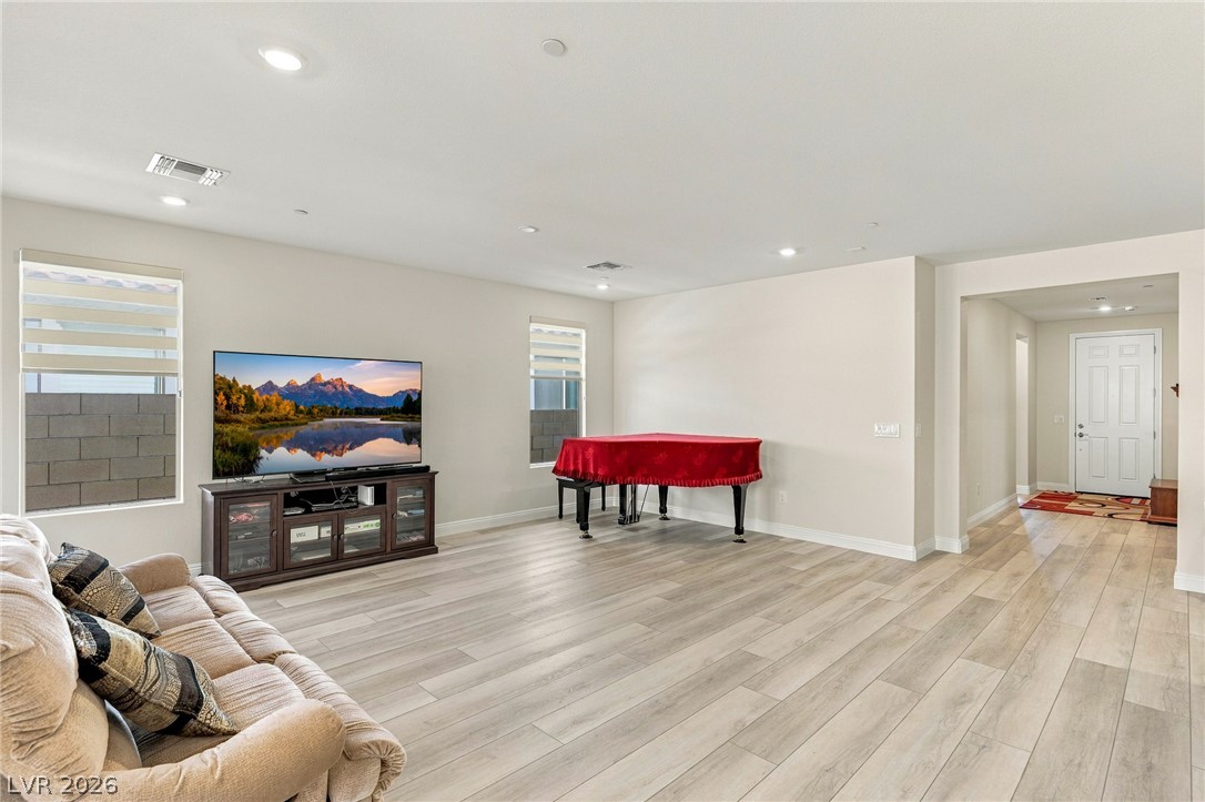 Photo 9 of 43, 10984 Harlowe Grove Court