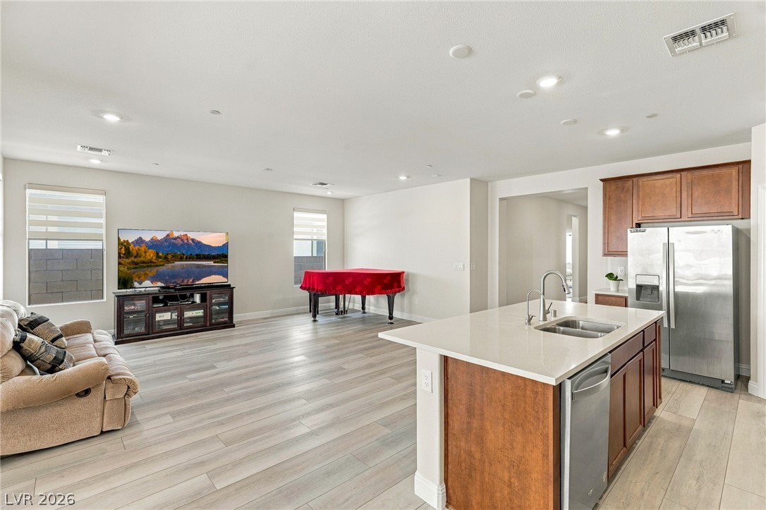 Photo 11 of 43, 10984 Harlowe Grove Court