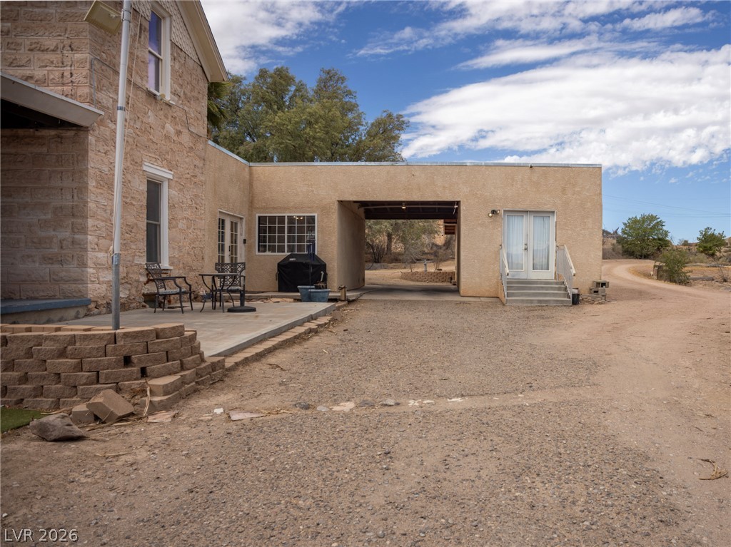 Photo 4 of 560 Bonelli Avenue