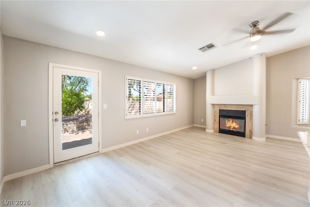 Photo 16 of 61, 2433 Chatfield Drive