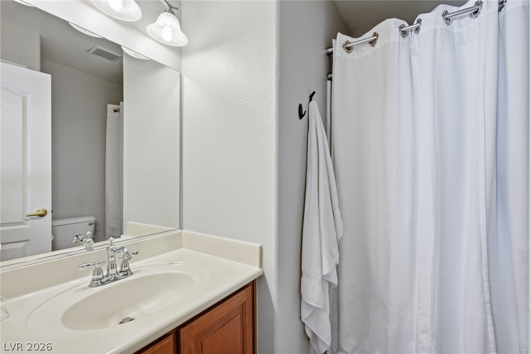 Photo 11 of 32, 8789 Horizon Wind Avenue #103