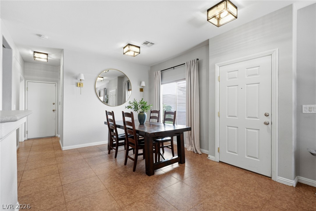 Photo 7 of 32, 8789 Horizon Wind Avenue #103