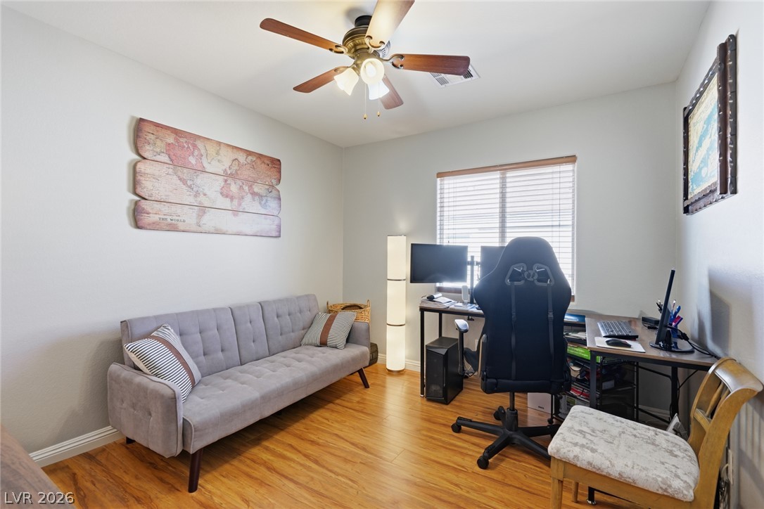 Photo 12 of 32, 8789 Horizon Wind Avenue #103
