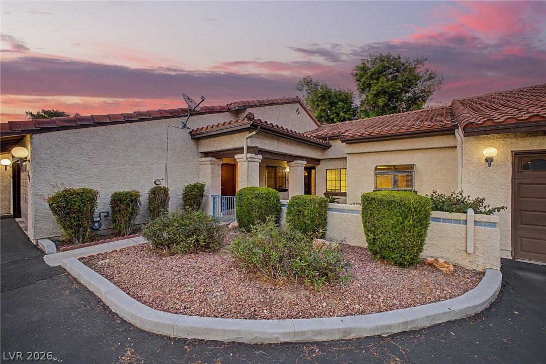 Photo 4 of 3127 La Mancha Way