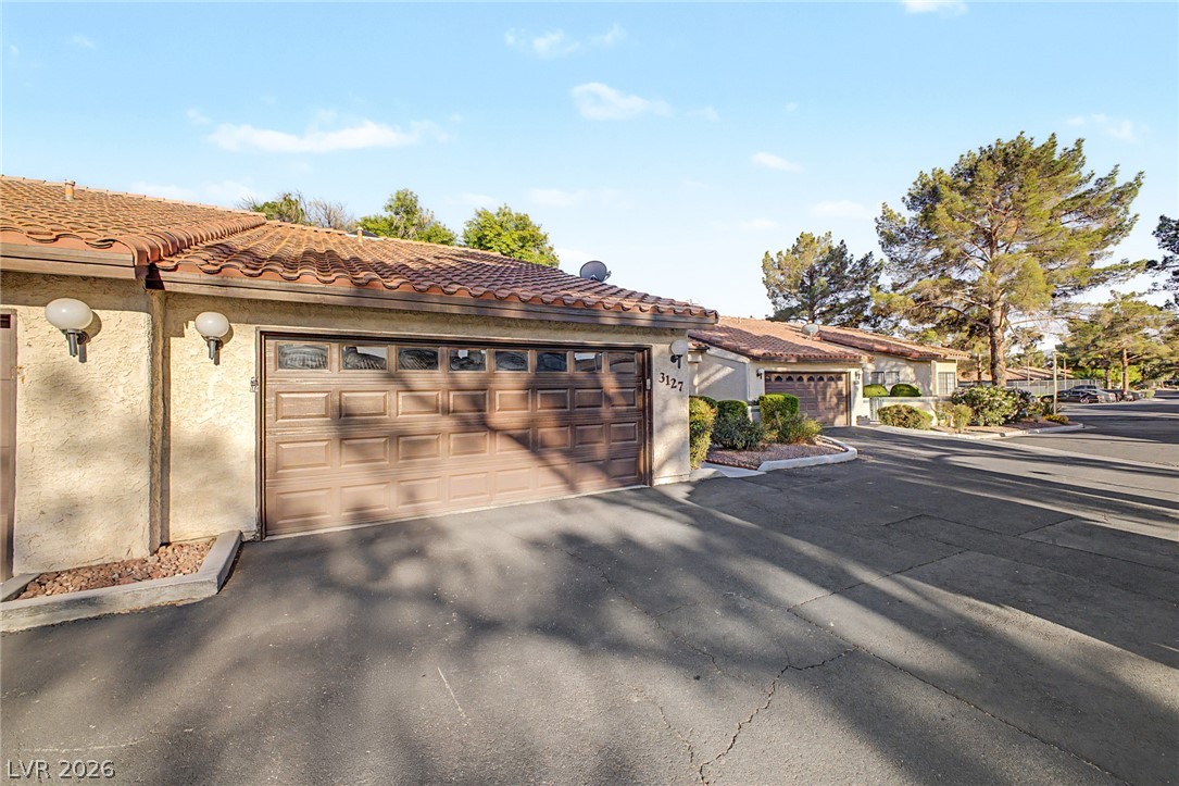 Photo 13 of 67, 3127 La Mancha Way