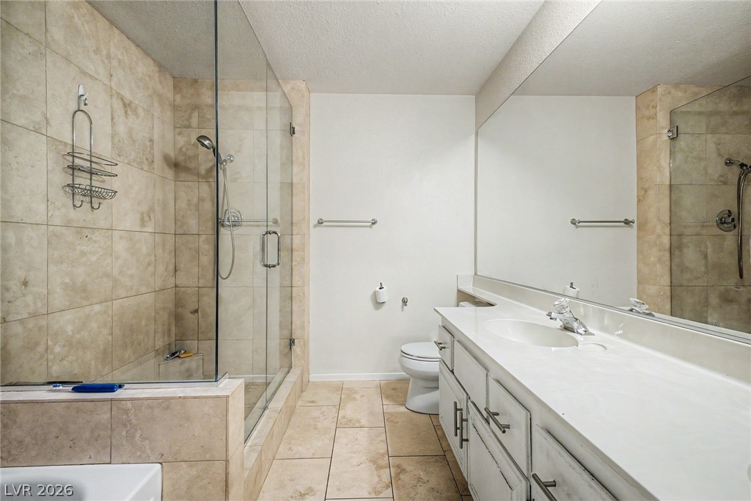 Photo 43 of 67, 3127 La Mancha Way