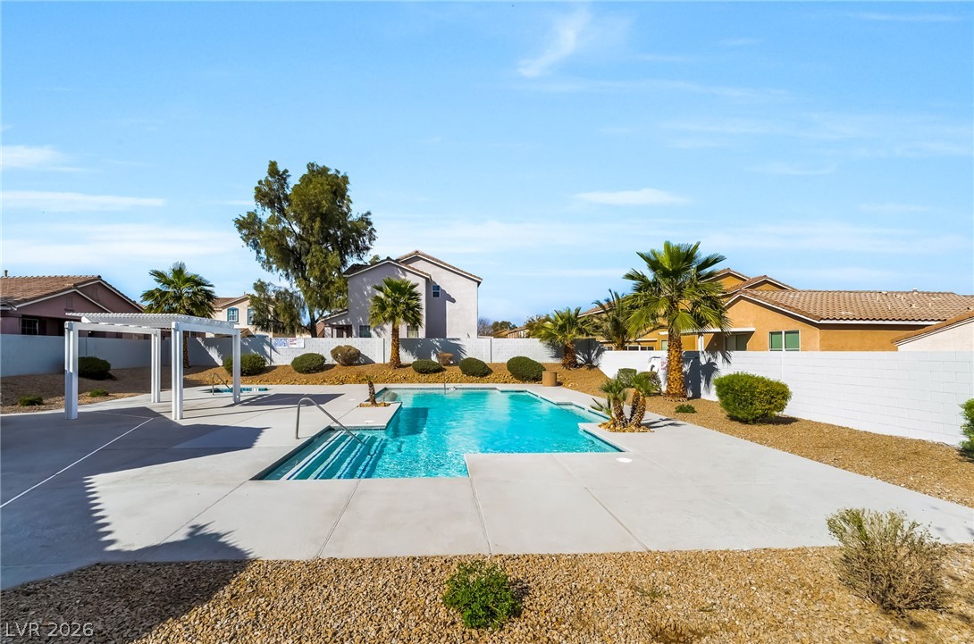 Photo 33 of 38, 4960 Mascaro Drive