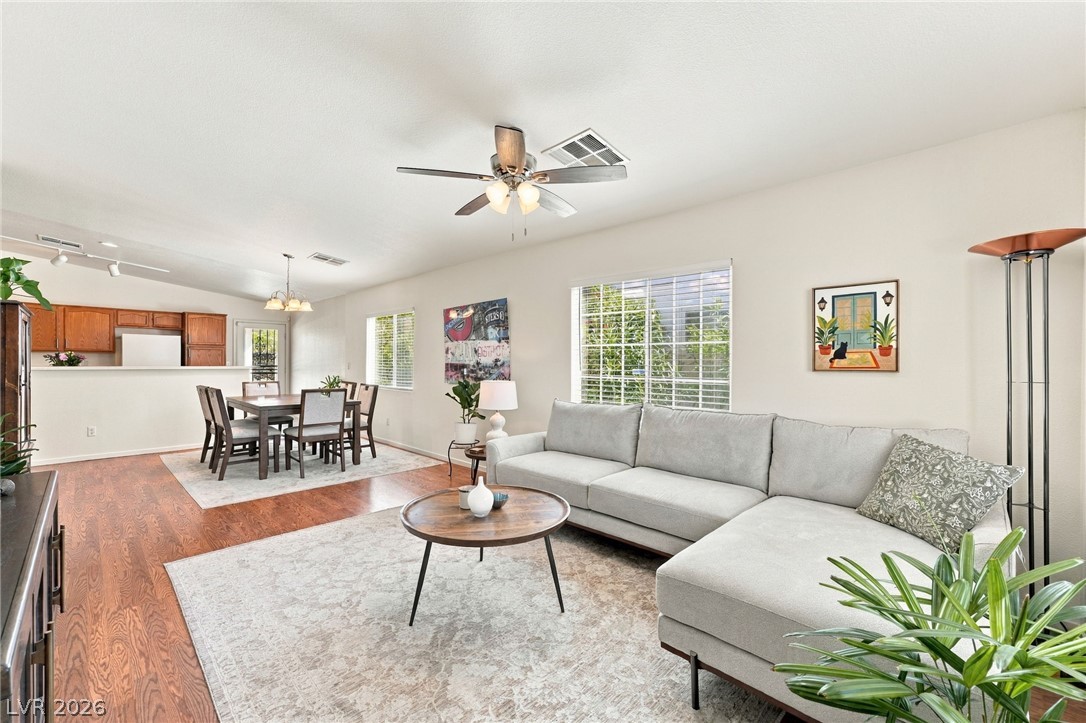 Photo 3 of 4960 Mascaro Drive