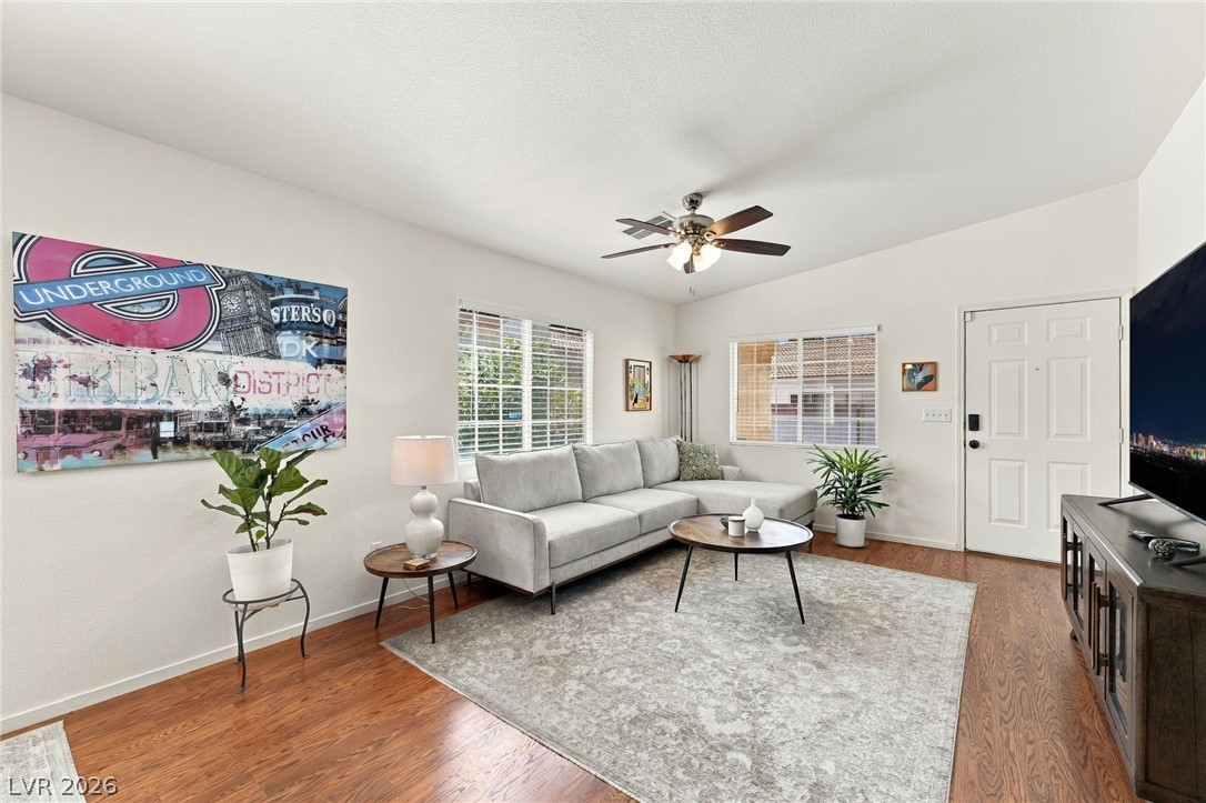 Photo 4 of 4960 Mascaro Drive