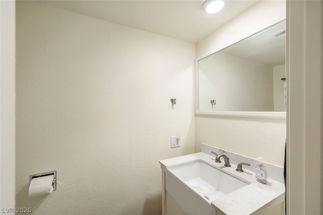 Photo 19 of 36, 4951 Schumann Drive