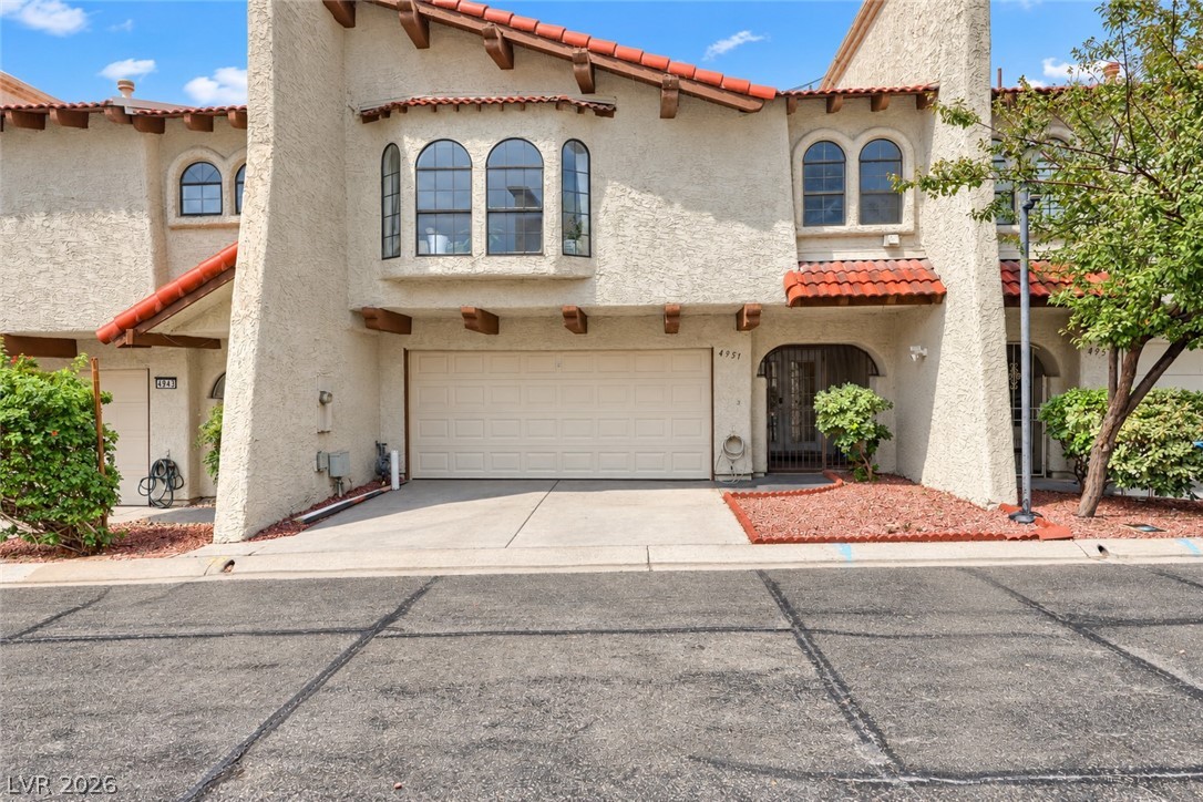 4951 Schumann Drive, Las Vegas 89146