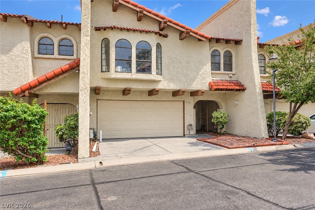 Photo 2 of 4951 Schumann Drive