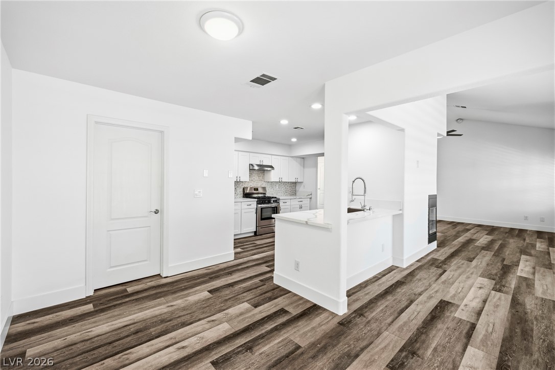 Photo 5 of 1904 Bradbury Circle