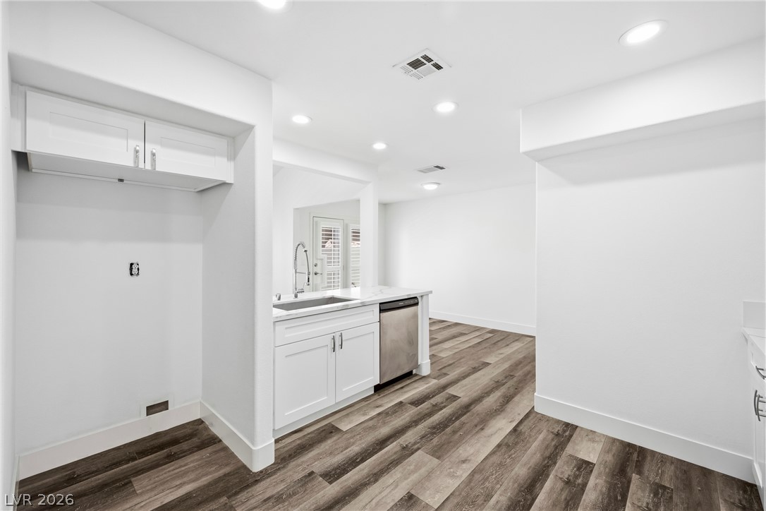 Photo 9 of 41, 1904 Bradbury Circle