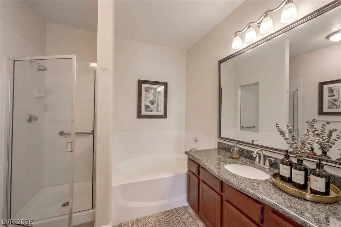 Photo 13 of 31, 10245 King Henry Avenue #103