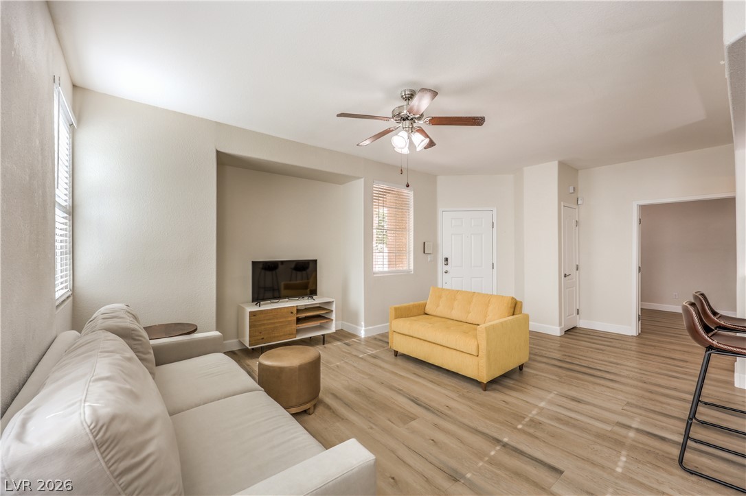 Photo 10 of 31, 10245 King Henry Avenue #103