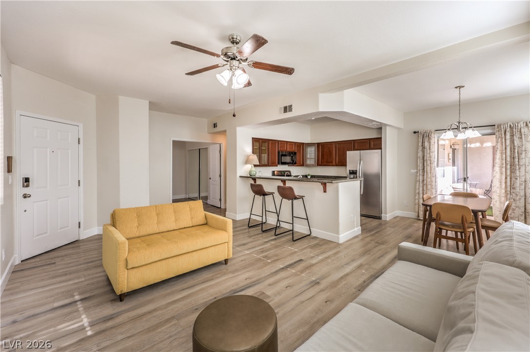 Photo 11 of 31, 10245 King Henry Avenue #103