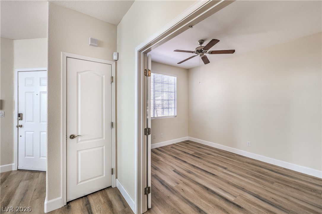 Photo 16 of 31, 10245 King Henry Avenue #103