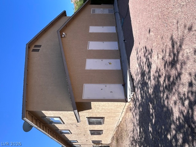 Photo 4 of 4930 Stanley Avenue