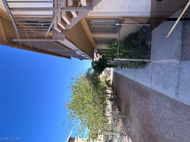 Photo 8 of 13, 4930 Stanley Avenue
