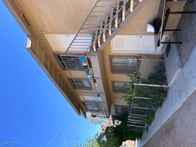 Photo 9 of 13, 4930 Stanley Avenue