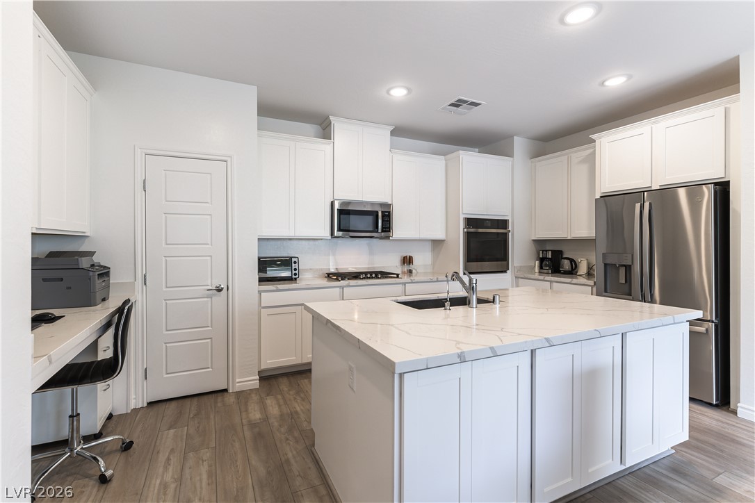 Photo 23 of 34, 2555 Hampton Road #2308