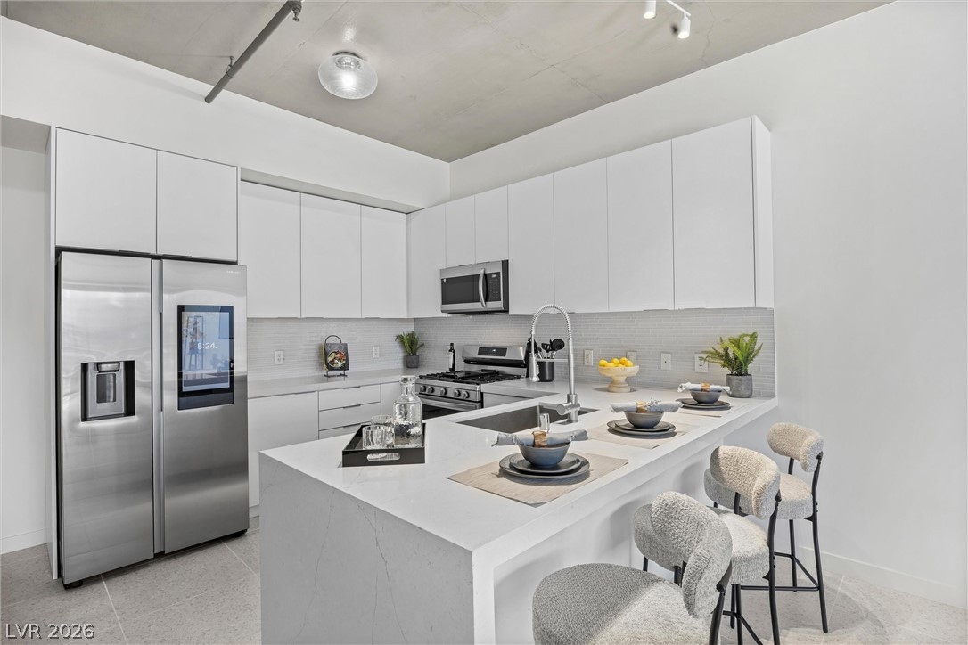 Photo 2 of 353 E Bonneville Avenue #421