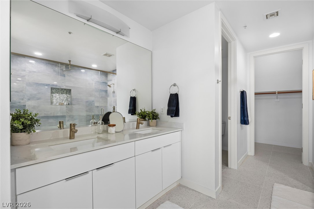 Photo 10 of 24, 353 E Bonneville Avenue #421