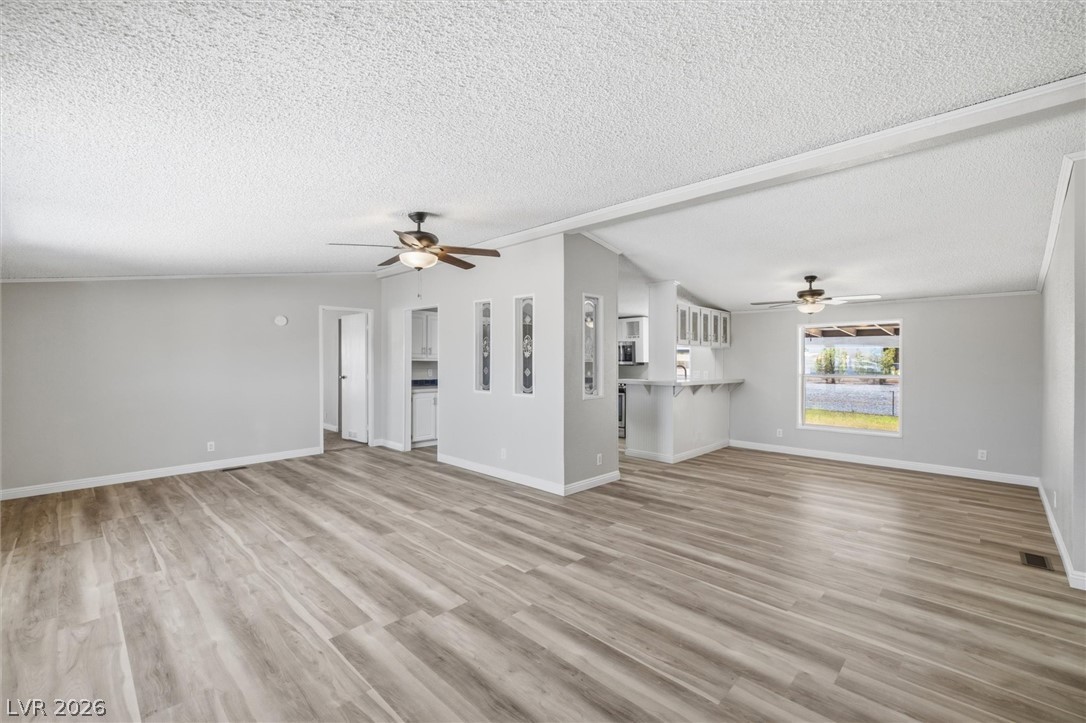 Photo 7 of 40, 3051 W Wilson Road