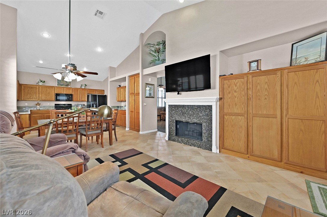 Photo 10 of 35, 5413 Goldbrush Street