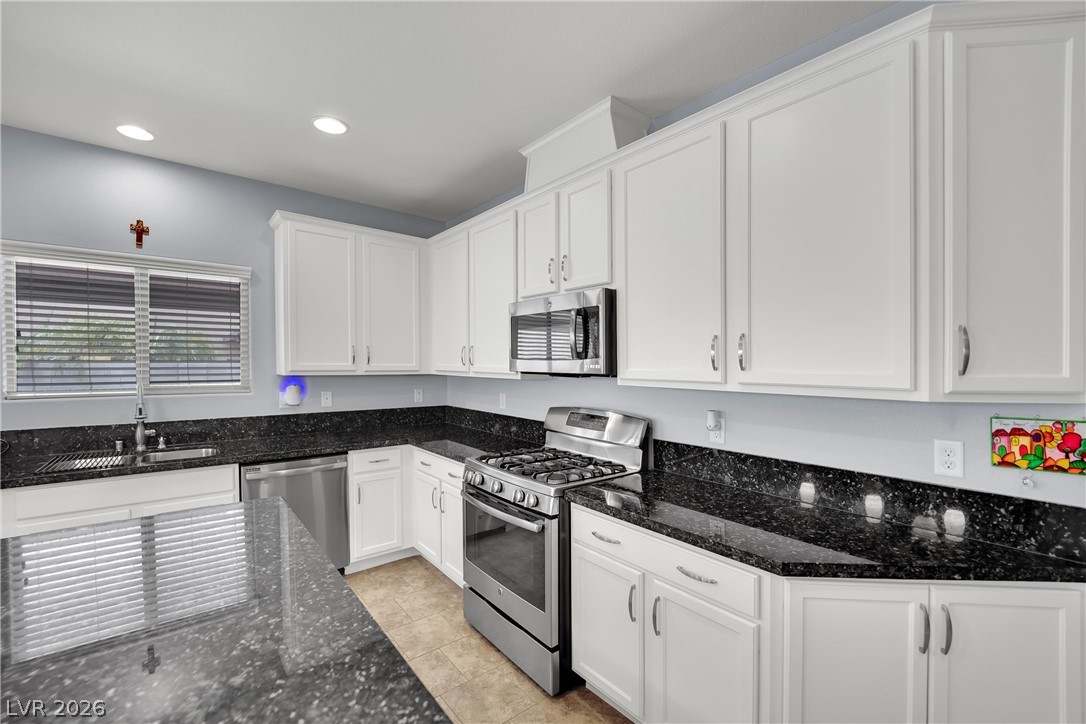 Photo 10 of 45, 1421 Lamance Court