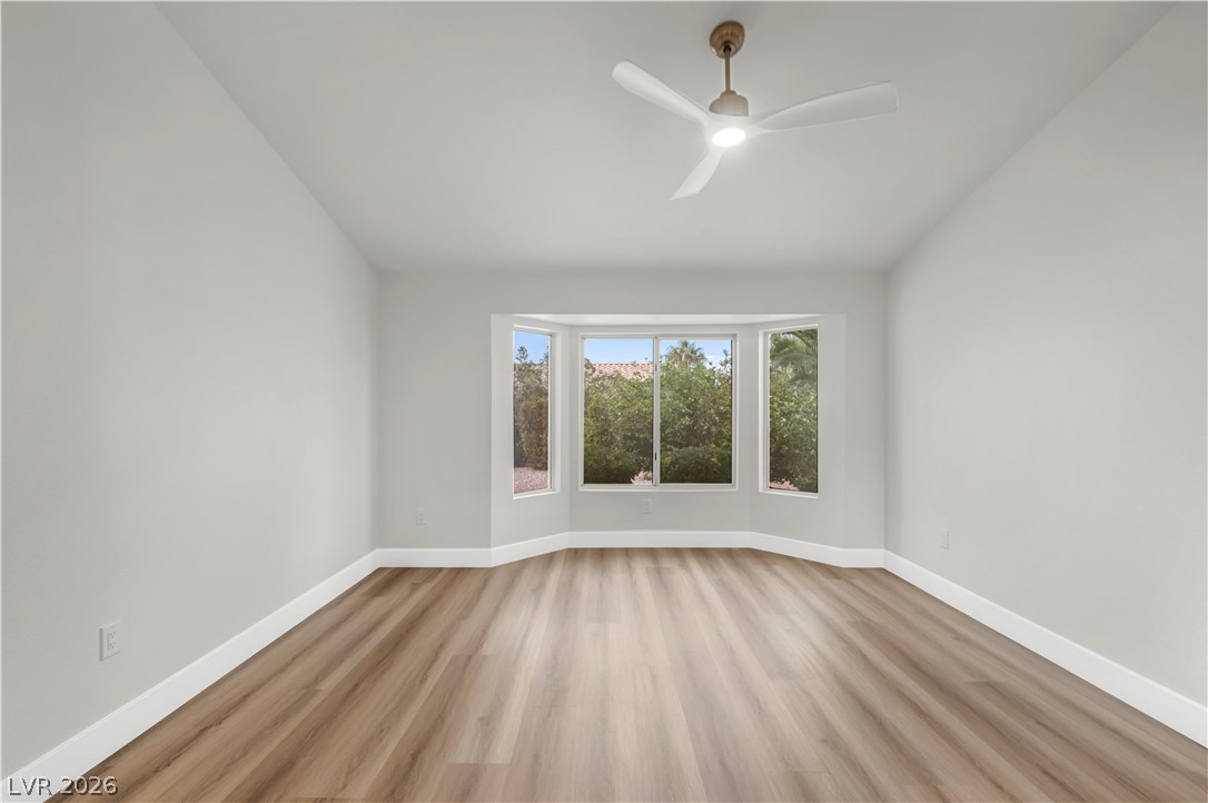 Photo 17 of 42, 9912 Rosamond Drive