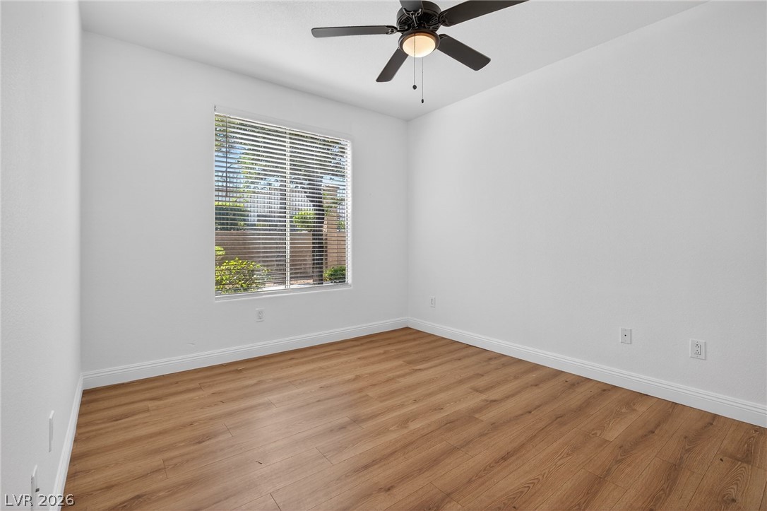 Photo 8 of 39, 4400 S Jones Boulevard #1012