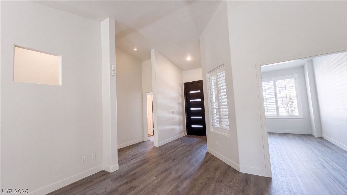 Photo 6 of 28, 1415 Minuet Street