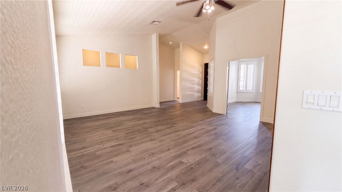 Photo 10 of 28, 1415 Minuet Street
