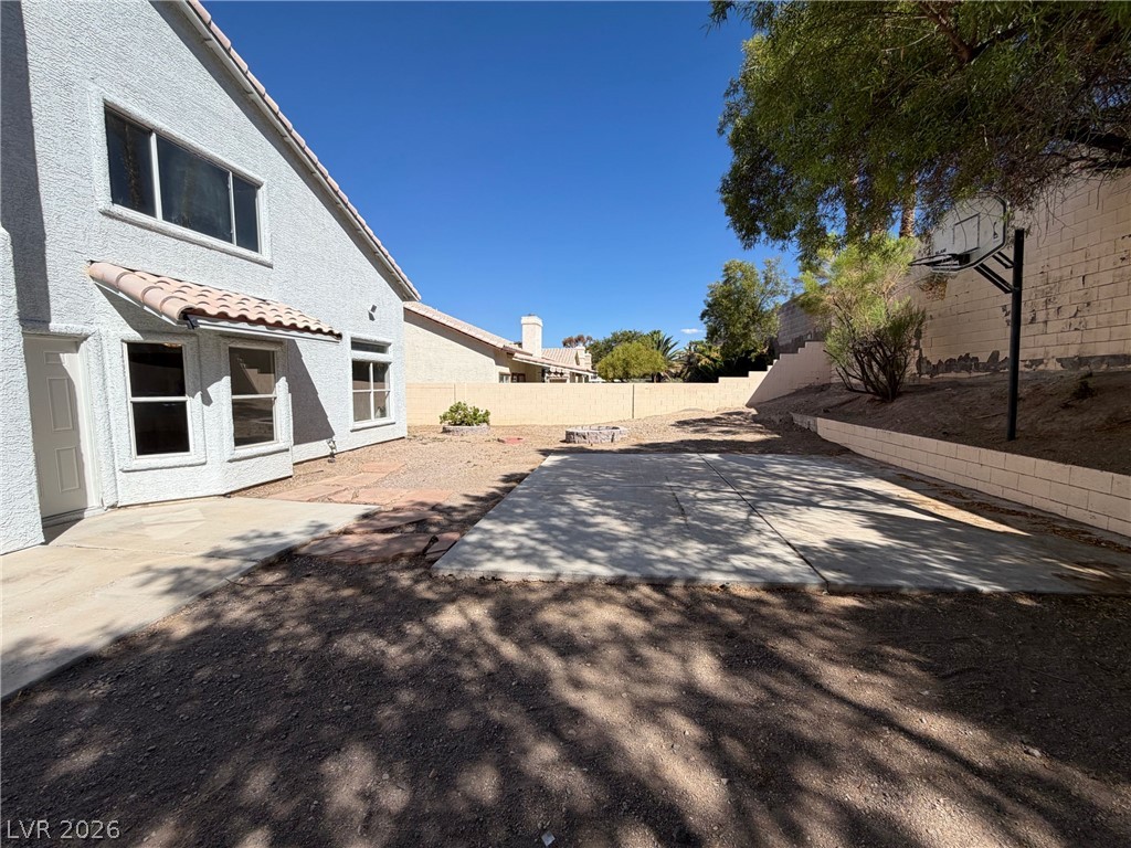 Photo 34 of 39, 1917 Altivo Drive