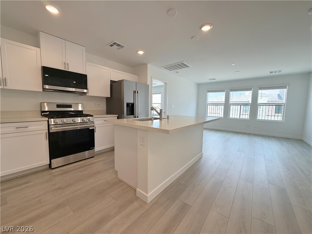 Photo 9 of 24, 543 Bellum Drive #1061