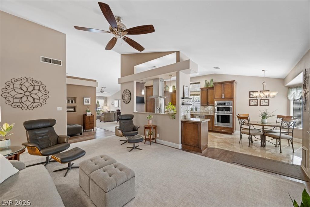 Photo 5 of 721 Vantage Lane