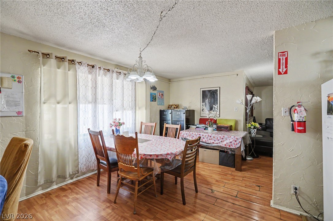 Photo 11 of 29, 1905 S 17th Street