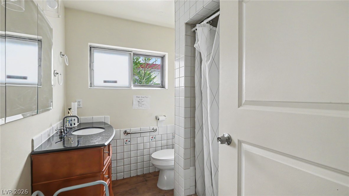 Photo 21 of 29, 1905 S 17th Street
