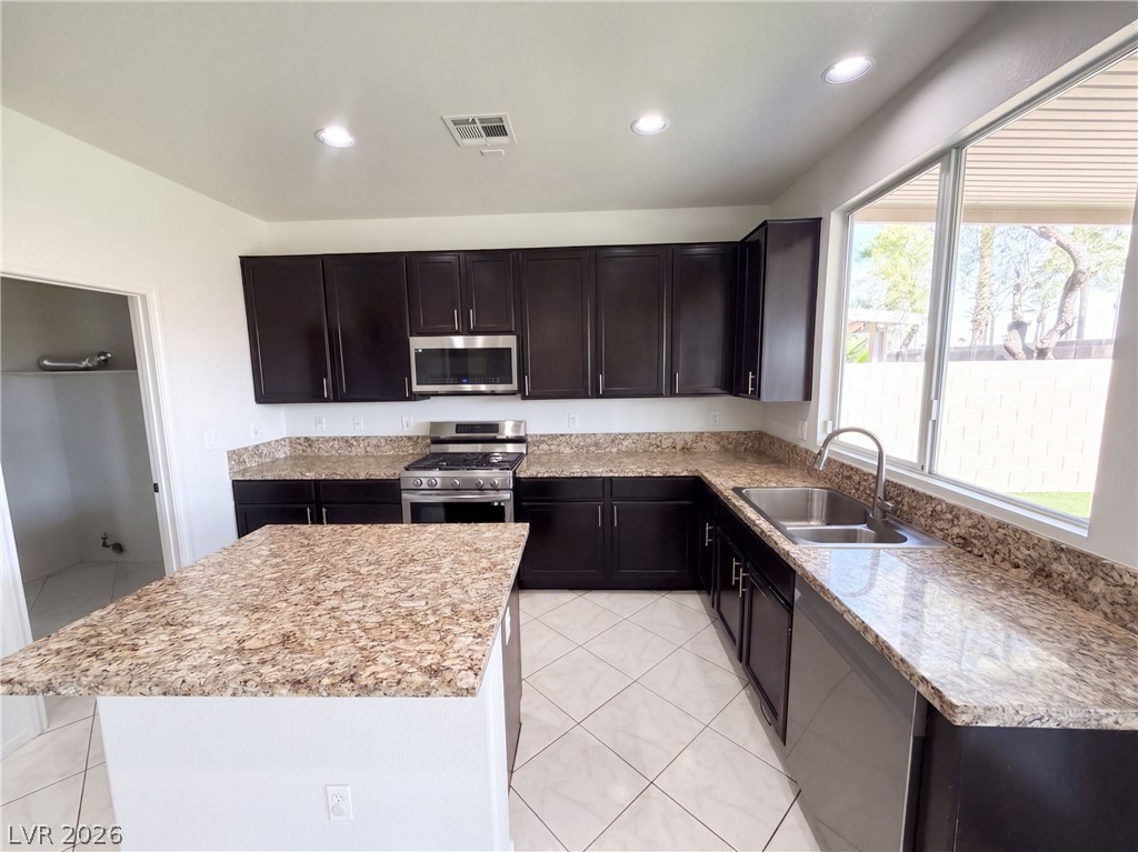 Photo 6 of 25, 7878 Mohican Canyon Street