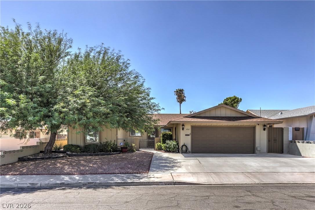 4161 Royalhill Avenue, Las Vegas 89121