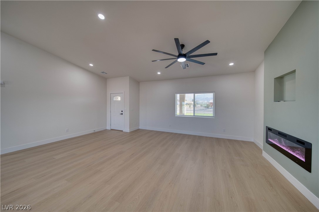 Photo 5 of 2520 S Yakima Avenue