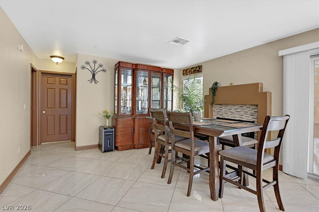 Photo 9 of 33, 1715 Green Apple Way