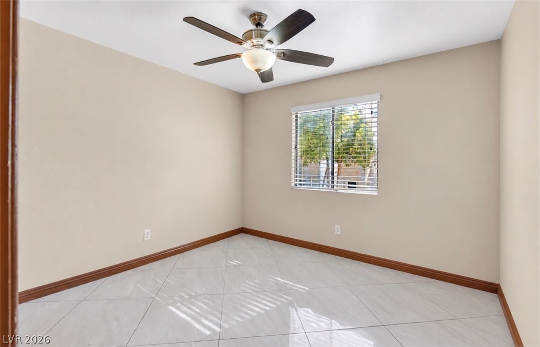 Photo 10 of 33, 1715 Green Apple Way